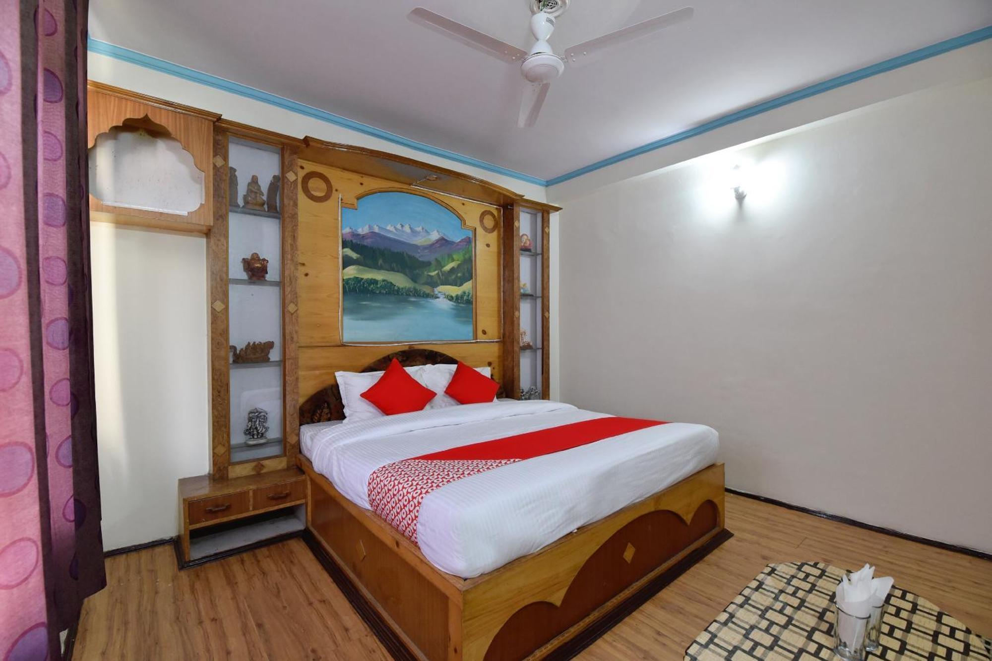 OYO 13387 Hotel Kartik Manāli Exterior foto